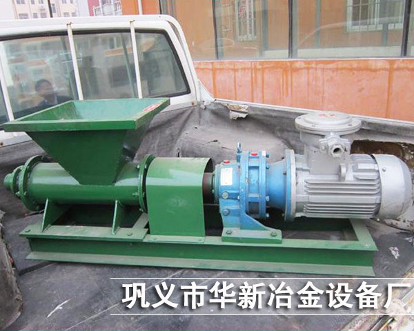 隧道炮泥機發貨現場